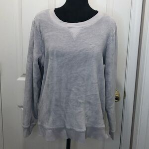 Soft and stylish plush light gray long sleeve sweatshirt, size XL